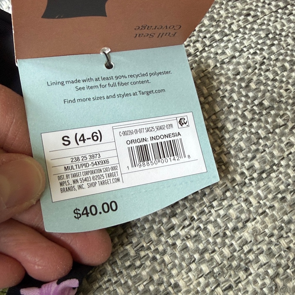 Nwt Shade & Shore Women's Center Ring-Front Bandeau Full Coverage Swimsuit Small — image 6 of 8